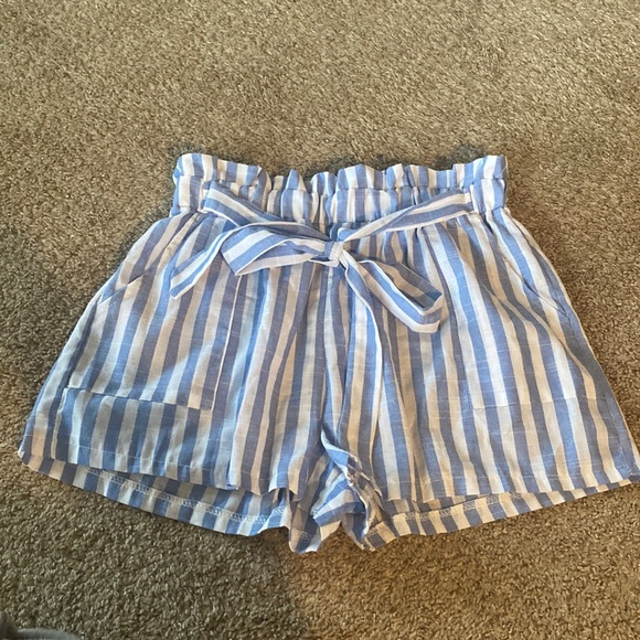 SHEIN Pants - Shorts